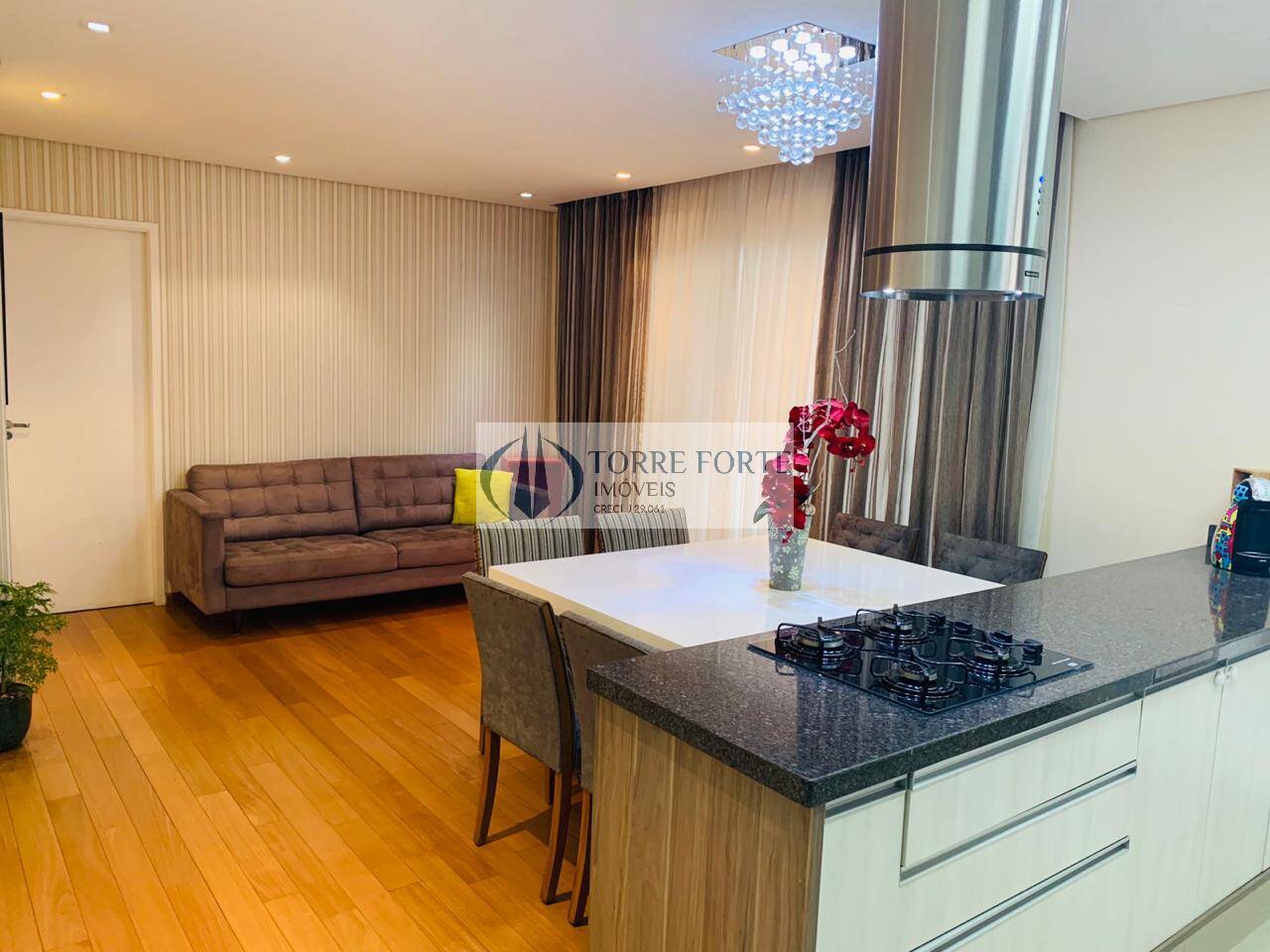 Apartamento à venda com 3 quartos, 107m² - Foto 1