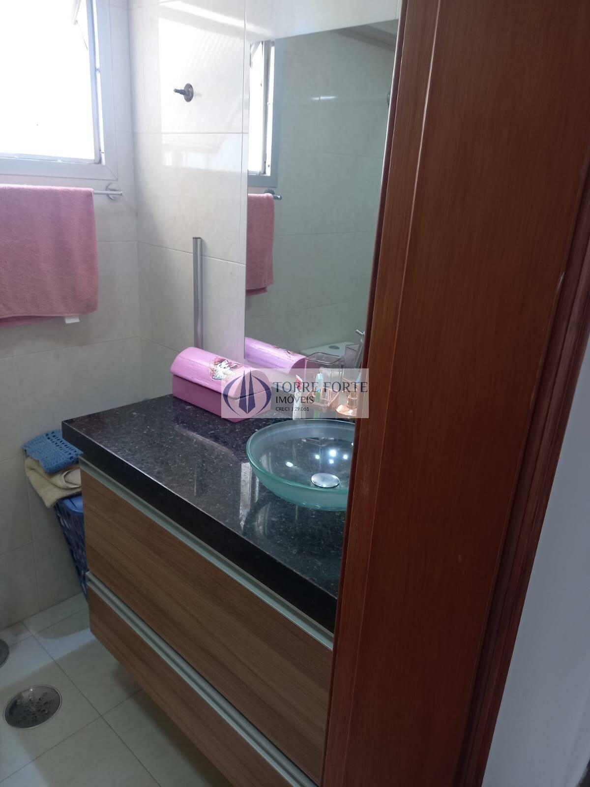 Apartamento à venda com 3 quartos, 75m² - Foto 8