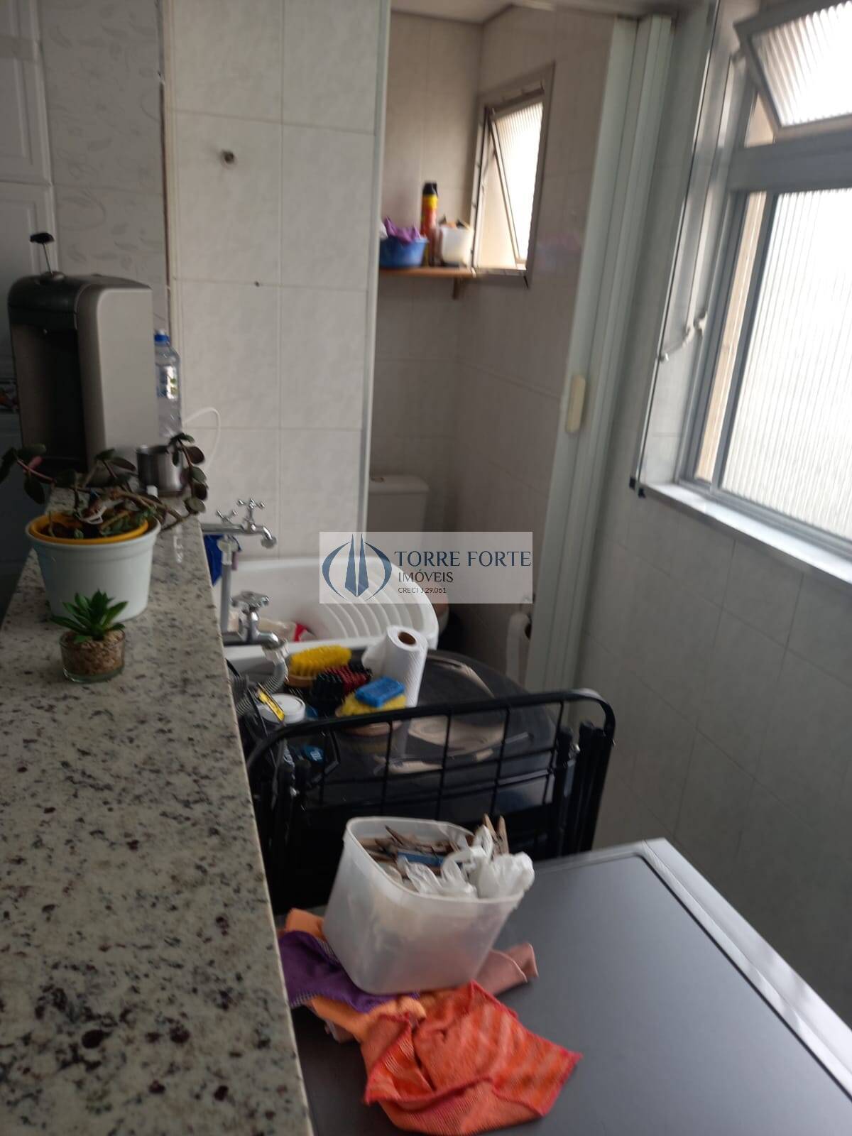 Apartamento à venda com 3 quartos, 75m² - Foto 21