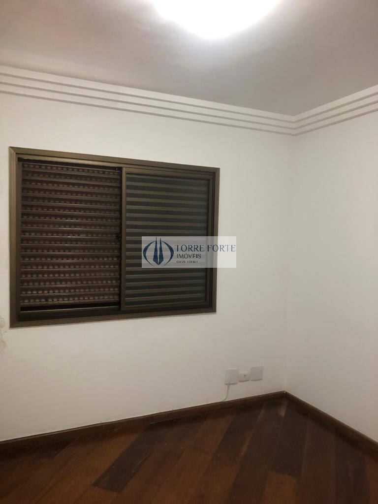 Apartamento à venda com 3 quartos, 94m² - Foto 17