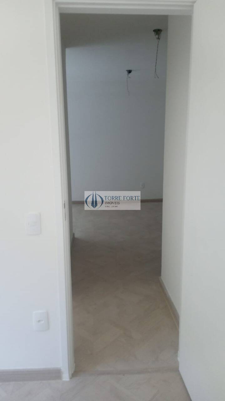 Apartamento à venda com 2 quartos, 42m² - Foto 8