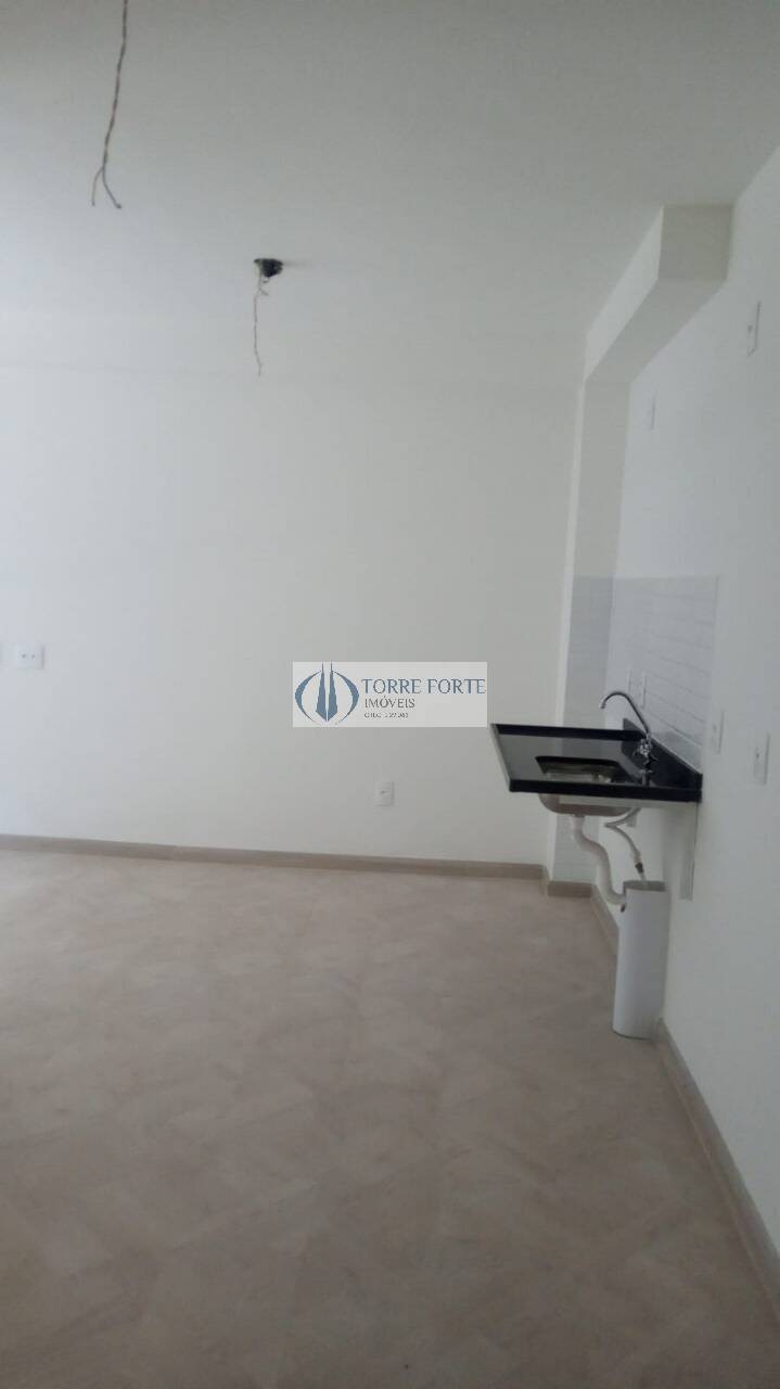 Apartamento à venda com 2 quartos, 42m² - Foto 5