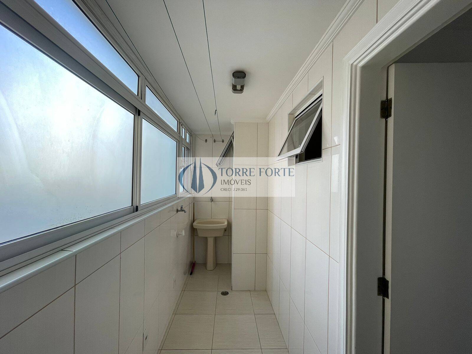 Apartamento à venda com 3 quartos, 84m² - Foto 15