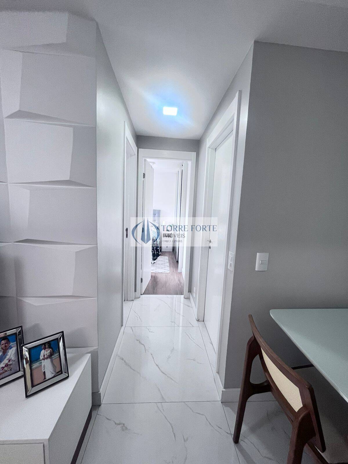 Apartamento à venda com 2 quartos, 65m² - Foto 23