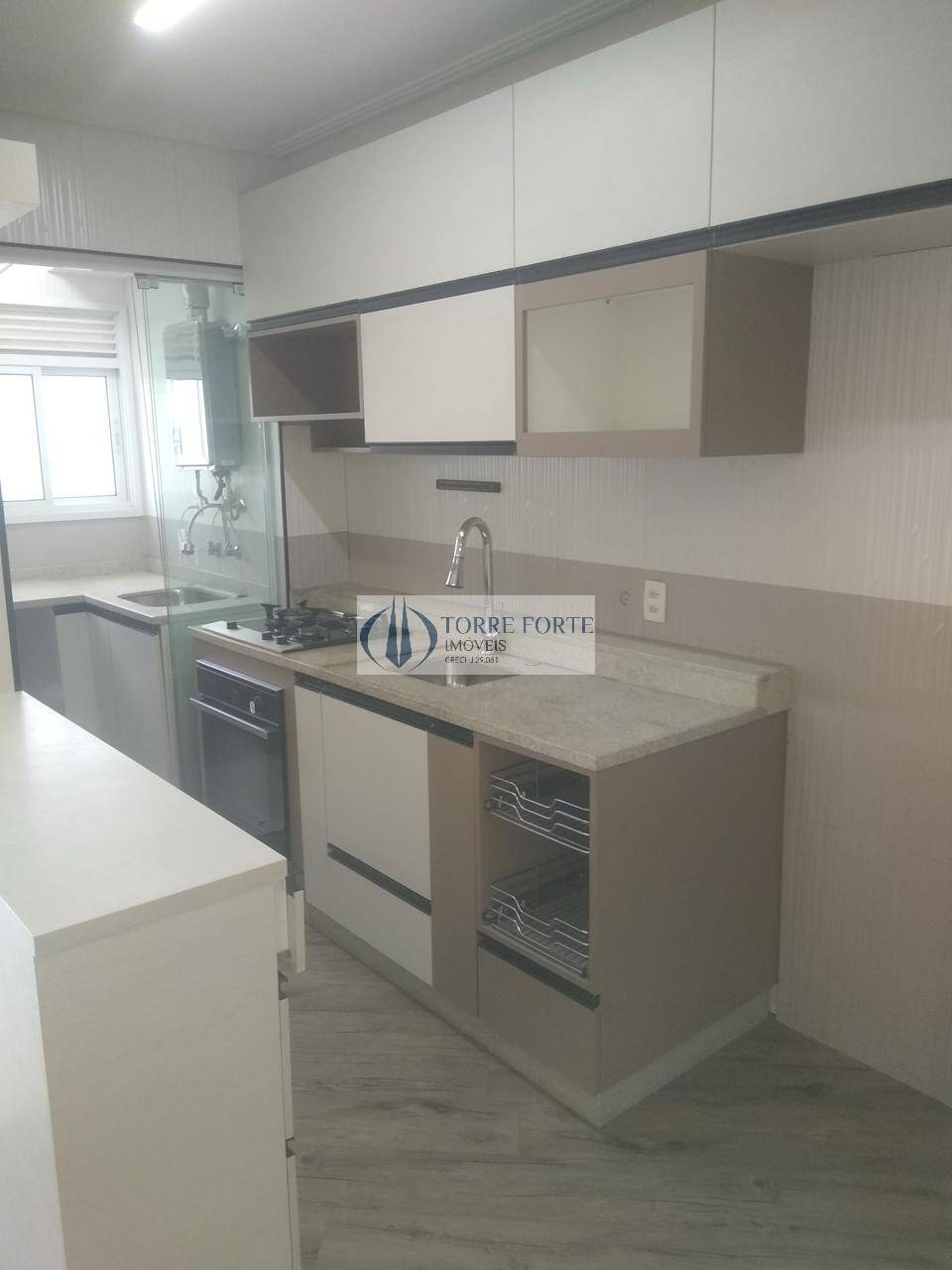 Apartamento à venda com 2 quartos, 63m² - Foto 4