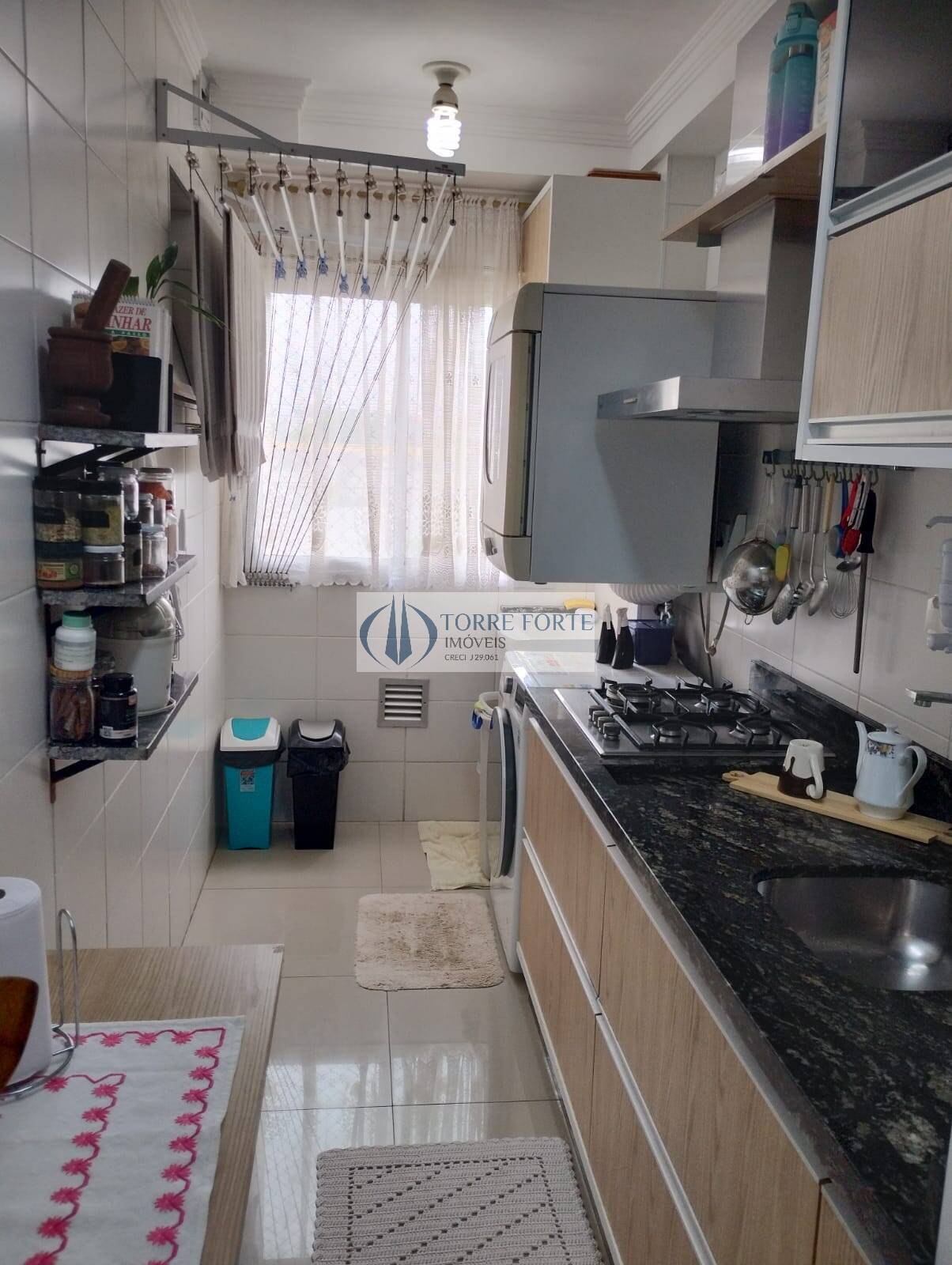 Apartamento à venda com 3 quartos, 68m² - Foto 3