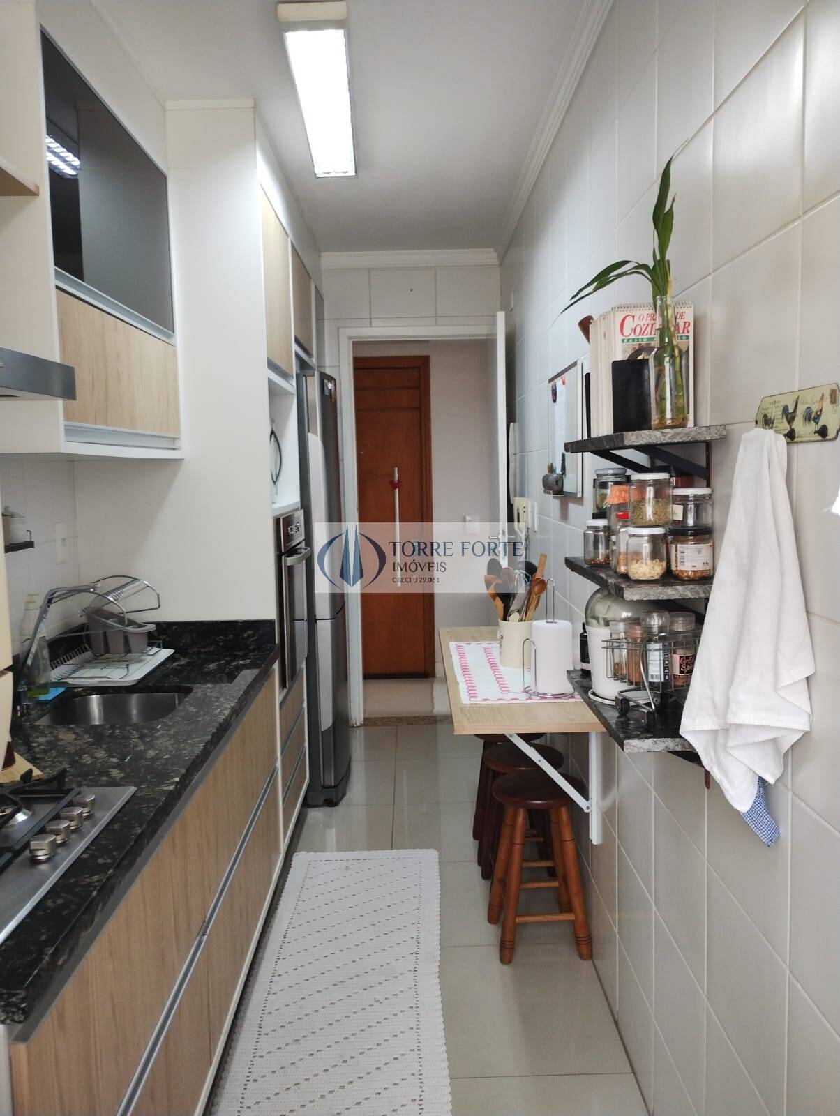 Apartamento à venda com 3 quartos, 68m² - Foto 4