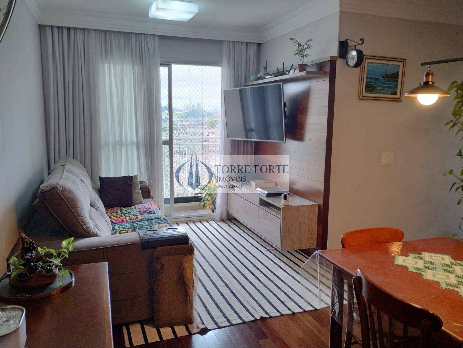 Apartamento à venda com 3 quartos, 68m² - Foto 1