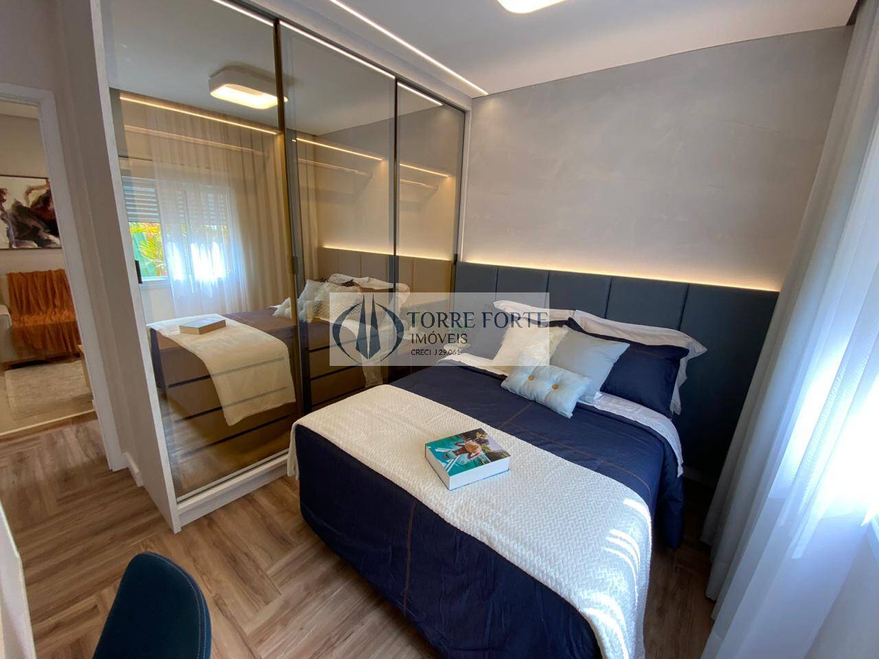 Apartamento à venda com 2 quartos, 55m² - Foto 12