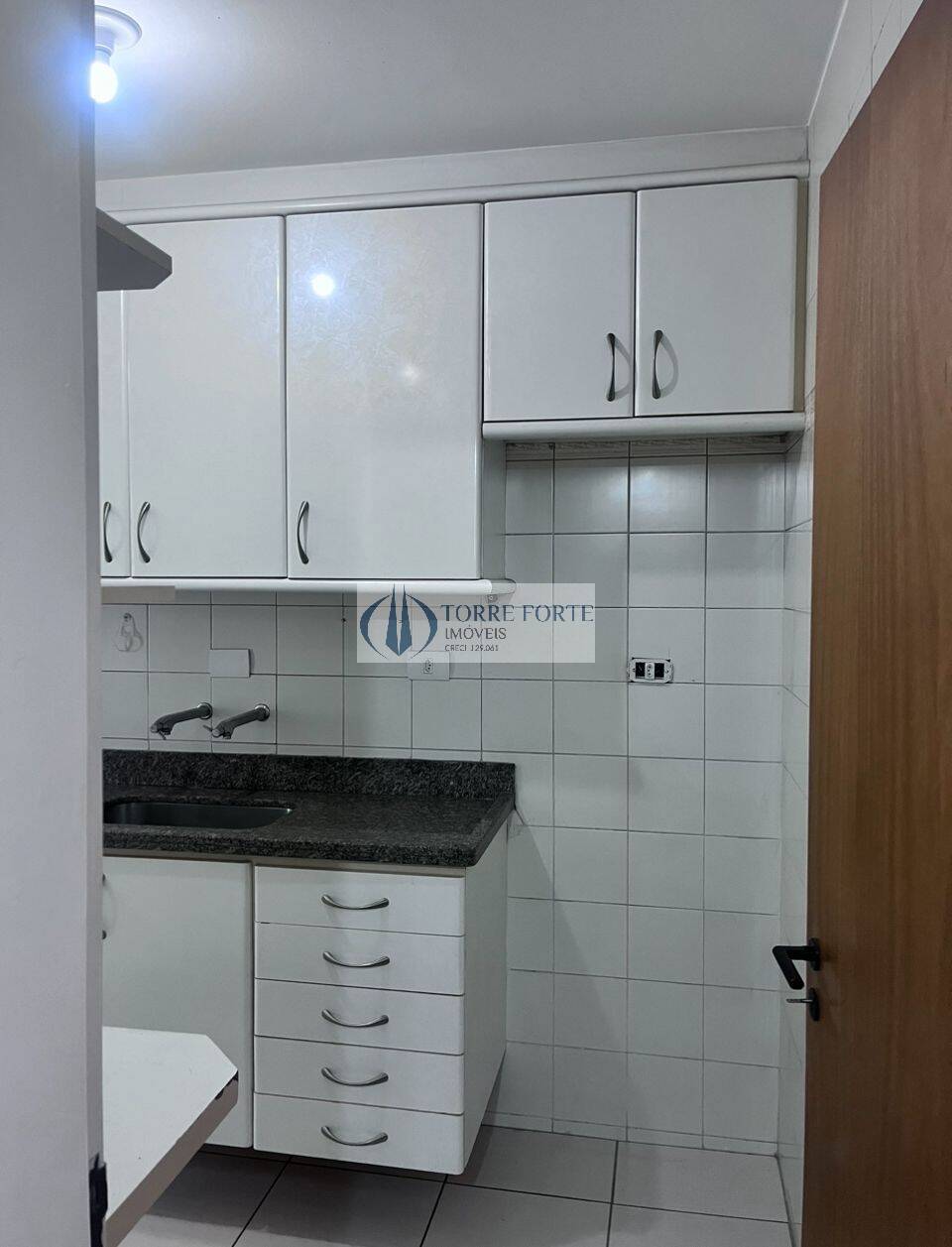 Apartamento à venda com 3 quartos, 73m² - Foto 18