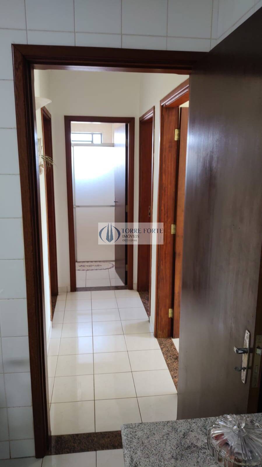 Apartamento à venda com 2 quartos, 100m² - Foto 11