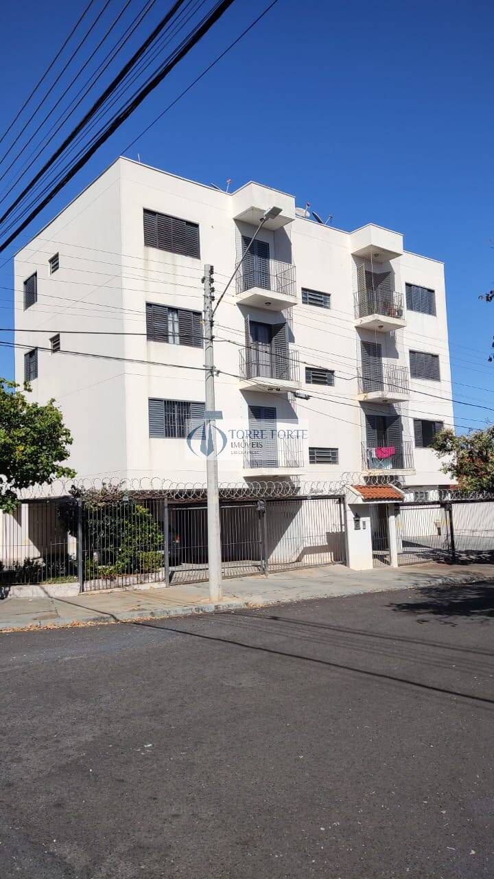 Apartamento à venda com 2 quartos, 100m² - Foto 1