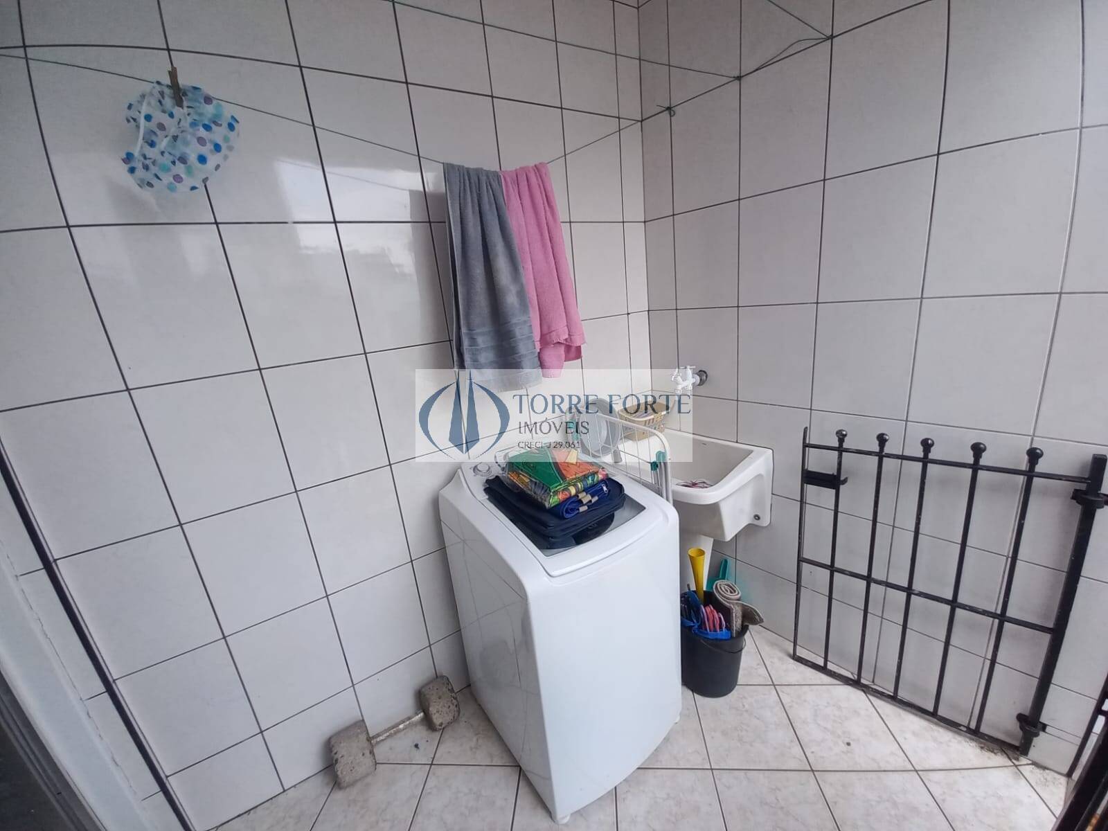 Casa à venda com 4 quartos, 150m² - Foto 50