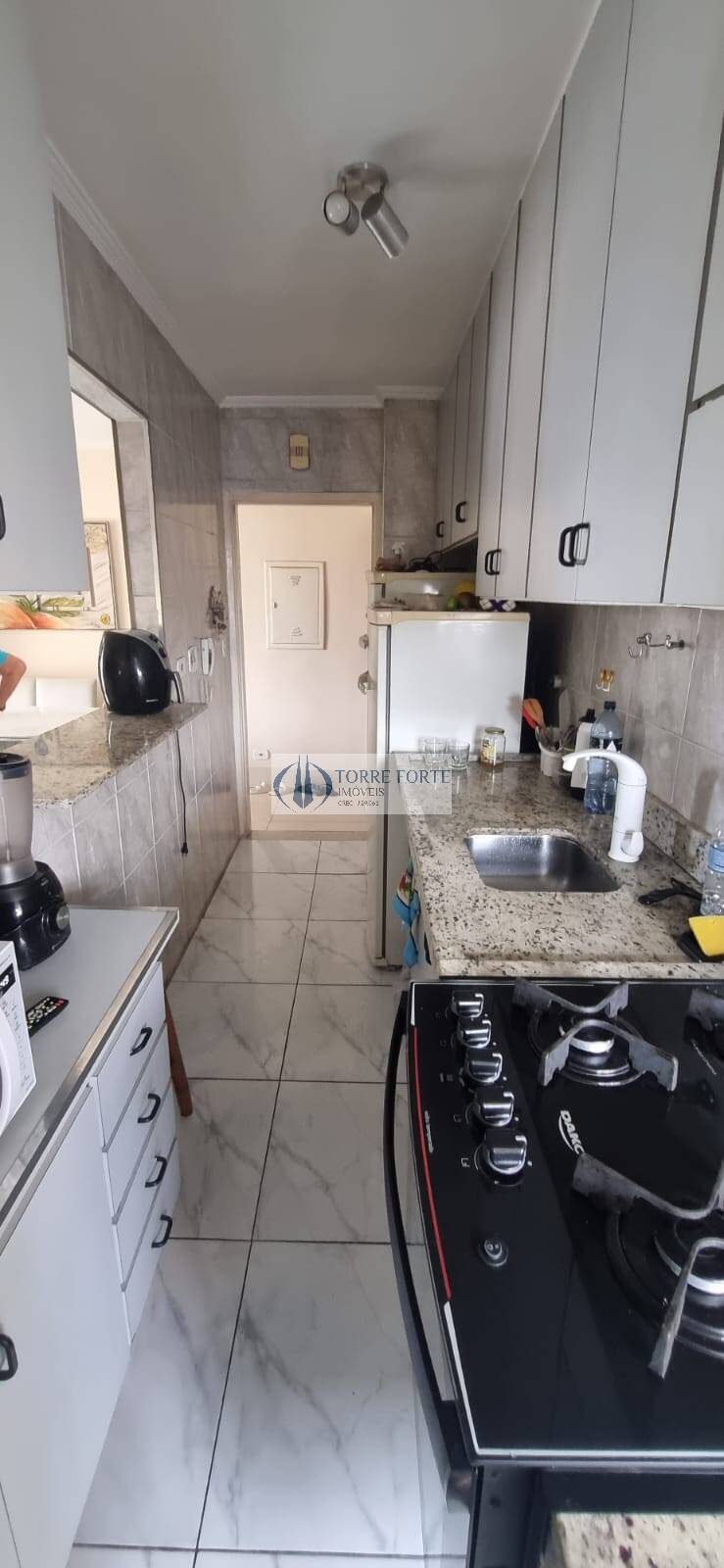 Apartamento à venda com 3 quartos, 70m² - Foto 25