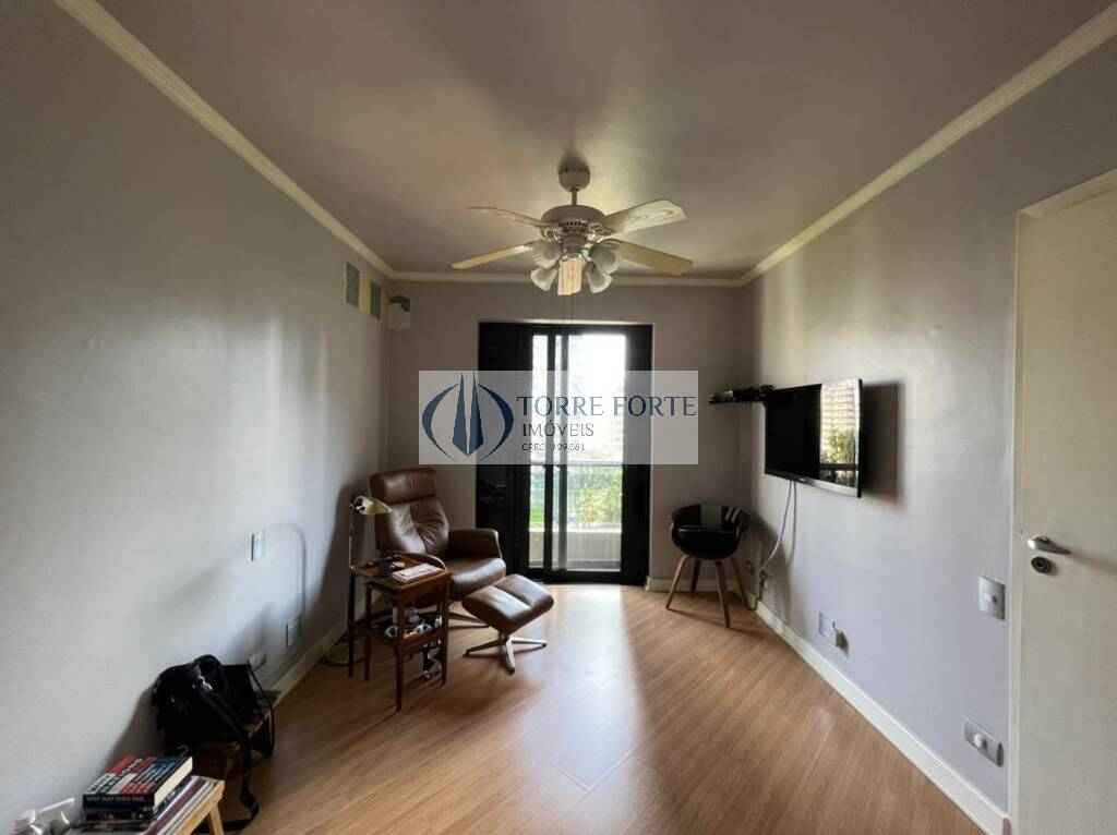 Apartamento à venda e aluguel com 4 quartos, 220m² - Foto 11