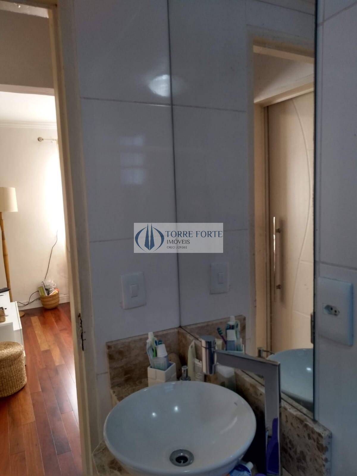 Apartamento à venda com 2 quartos, 42m² - Foto 12