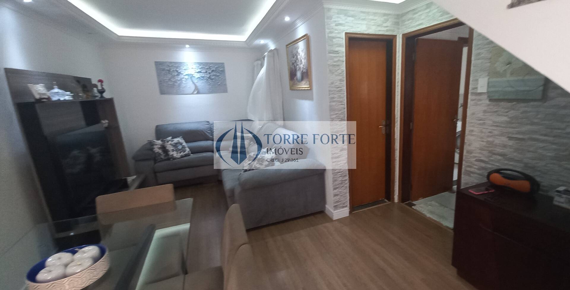 Casa à venda com 3 quartos, 155m² - Foto 4