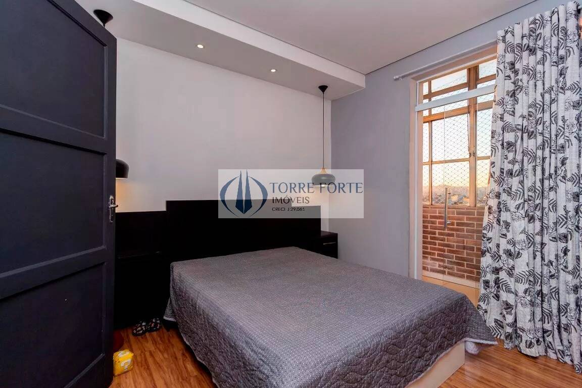 Apartamento à venda com 2 quartos, 77m² - Foto 3