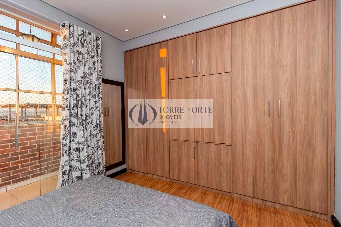 Apartamento à venda com 2 quartos, 77m² - Foto 4