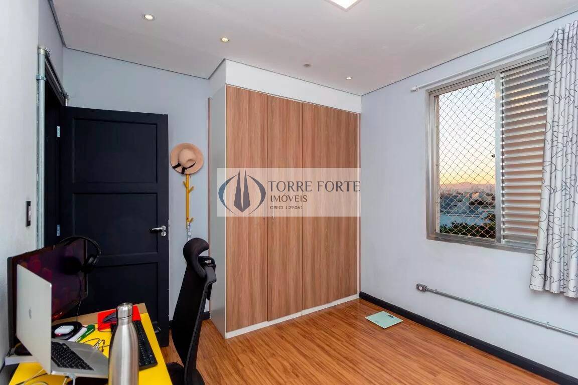 Apartamento à venda com 2 quartos, 77m² - Foto 12