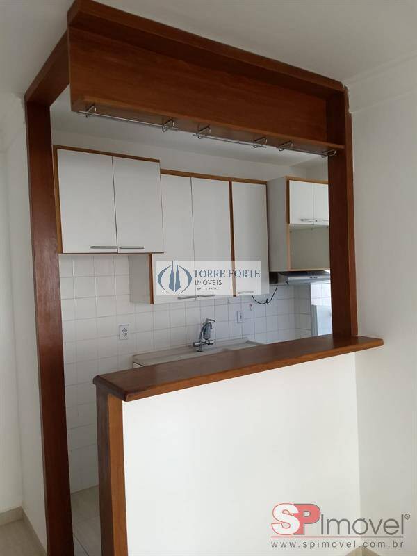 Apartamento à venda com 2 quartos, 42m² - Foto 2