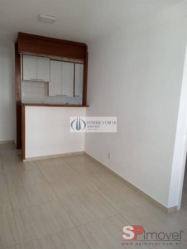 Apartamento à venda com 2 quartos, 42m² - Foto 4