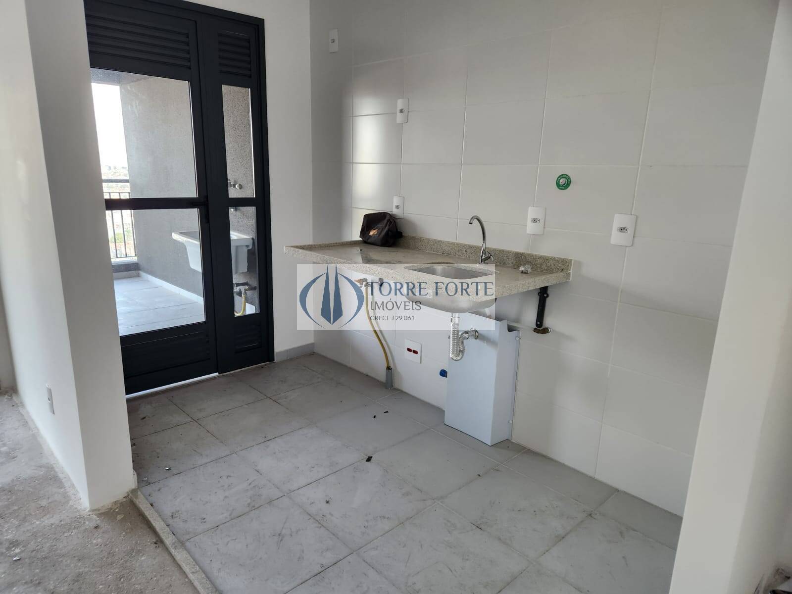 Apartamento à venda com 2 quartos, 60m² - Foto 3