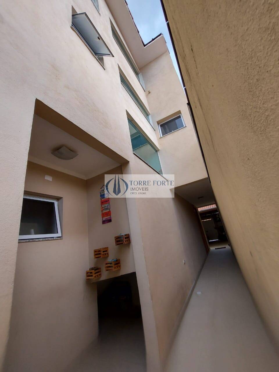 Casa à venda com 4 quartos, 247m² - Foto 11