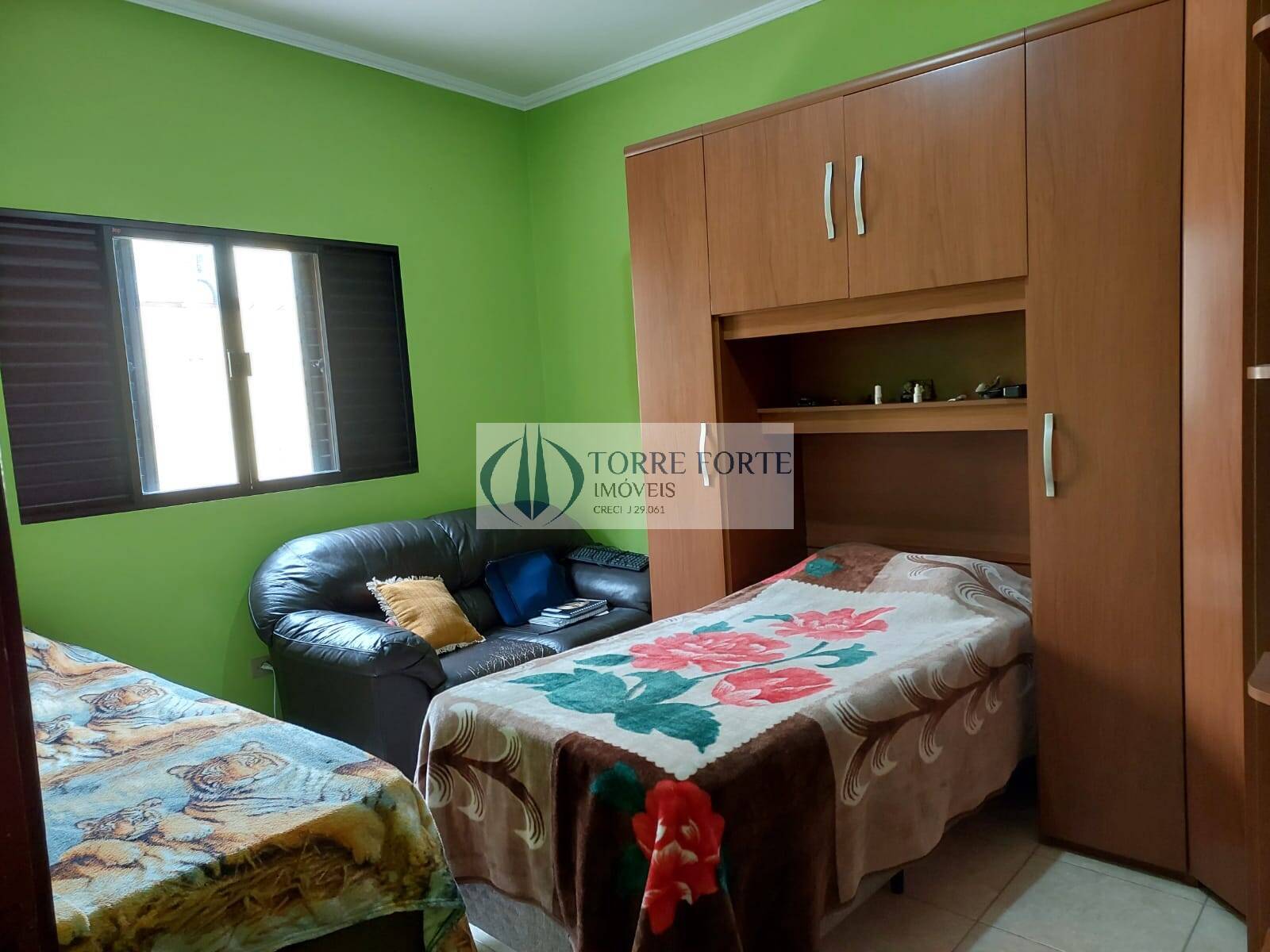 Casa à venda com 2 quartos, 140m² - Foto 8