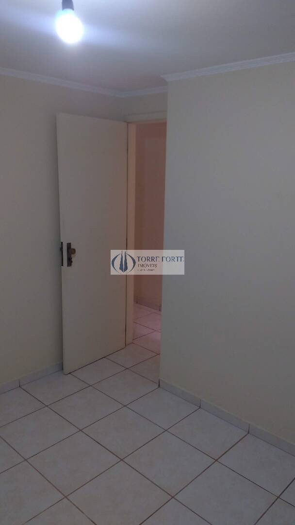 Apartamento à venda com 2 quartos, 55m² - Foto 15