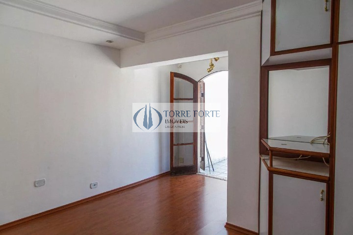 Casa à venda com 2 quartos, 220m² - Foto 17