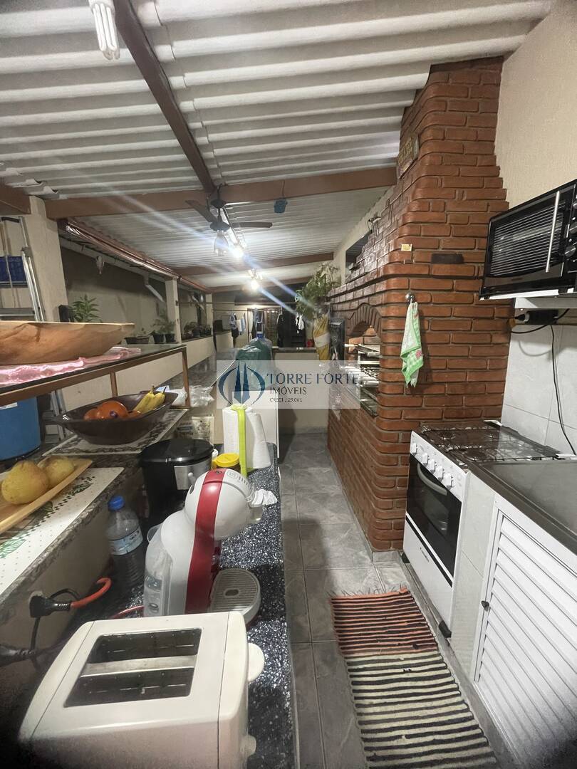 Casa à venda com 4 quartos, 300m² - Foto 49