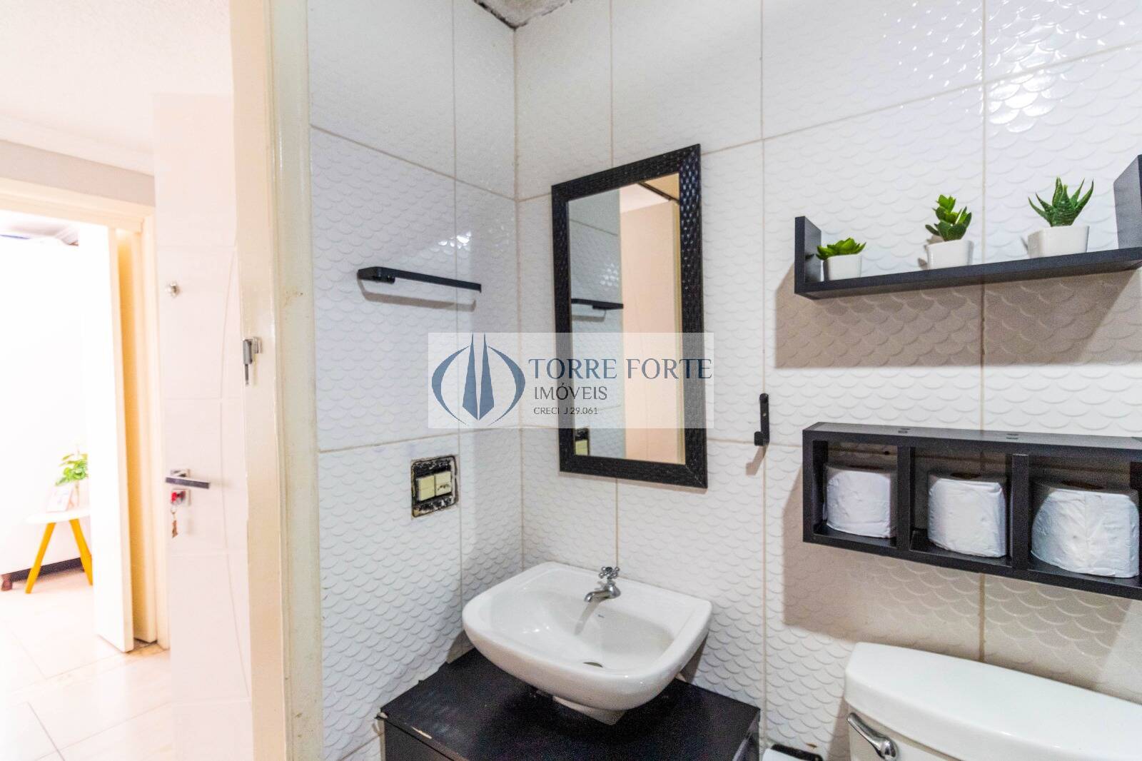 Apartamento à venda com 2 quartos, 40m² - Foto 17