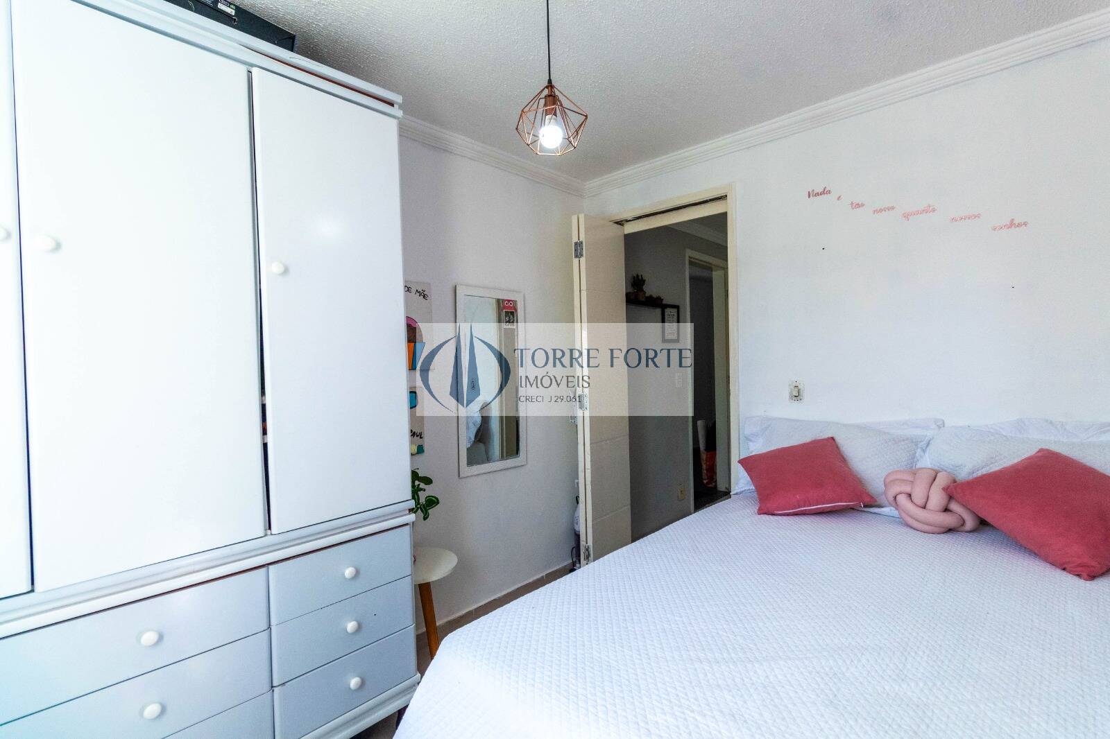 Apartamento à venda com 2 quartos, 40m² - Foto 25