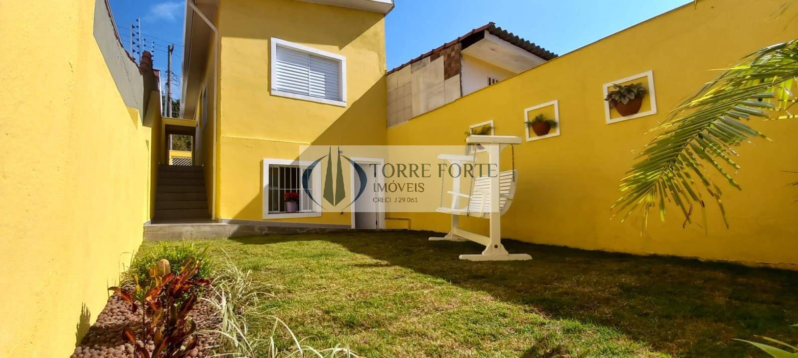 Sobrado à venda com 2 quartos, 125m² - Foto 1