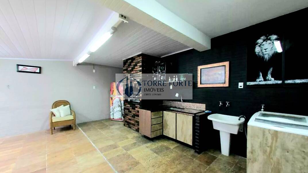 Sobrado à venda com 4 quartos, 240m² - Foto 5