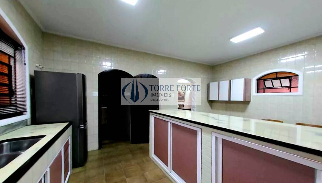 Sobrado à venda com 4 quartos, 240m² - Foto 11