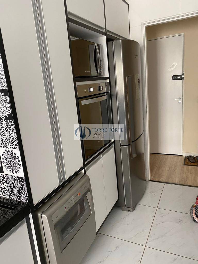 Apartamento à venda com 3 quartos, 67m² - Foto 31