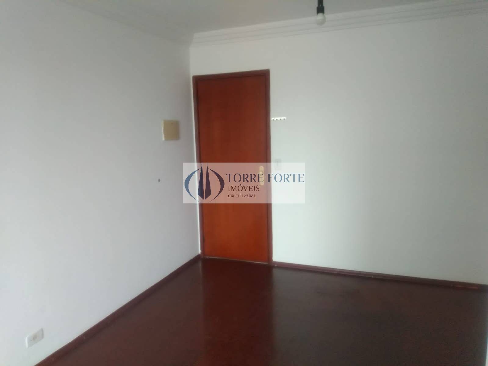 Apartamento à venda com 3 quartos, 73m² - Foto 2