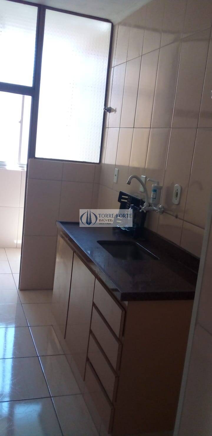 Apartamento à venda com 2 quartos, 60m² - Foto 18