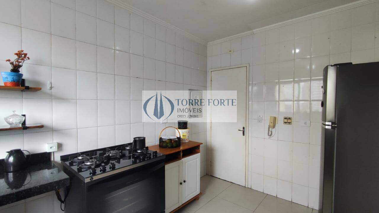 Apartamento à venda com 3 quartos, 80m² - Foto 2