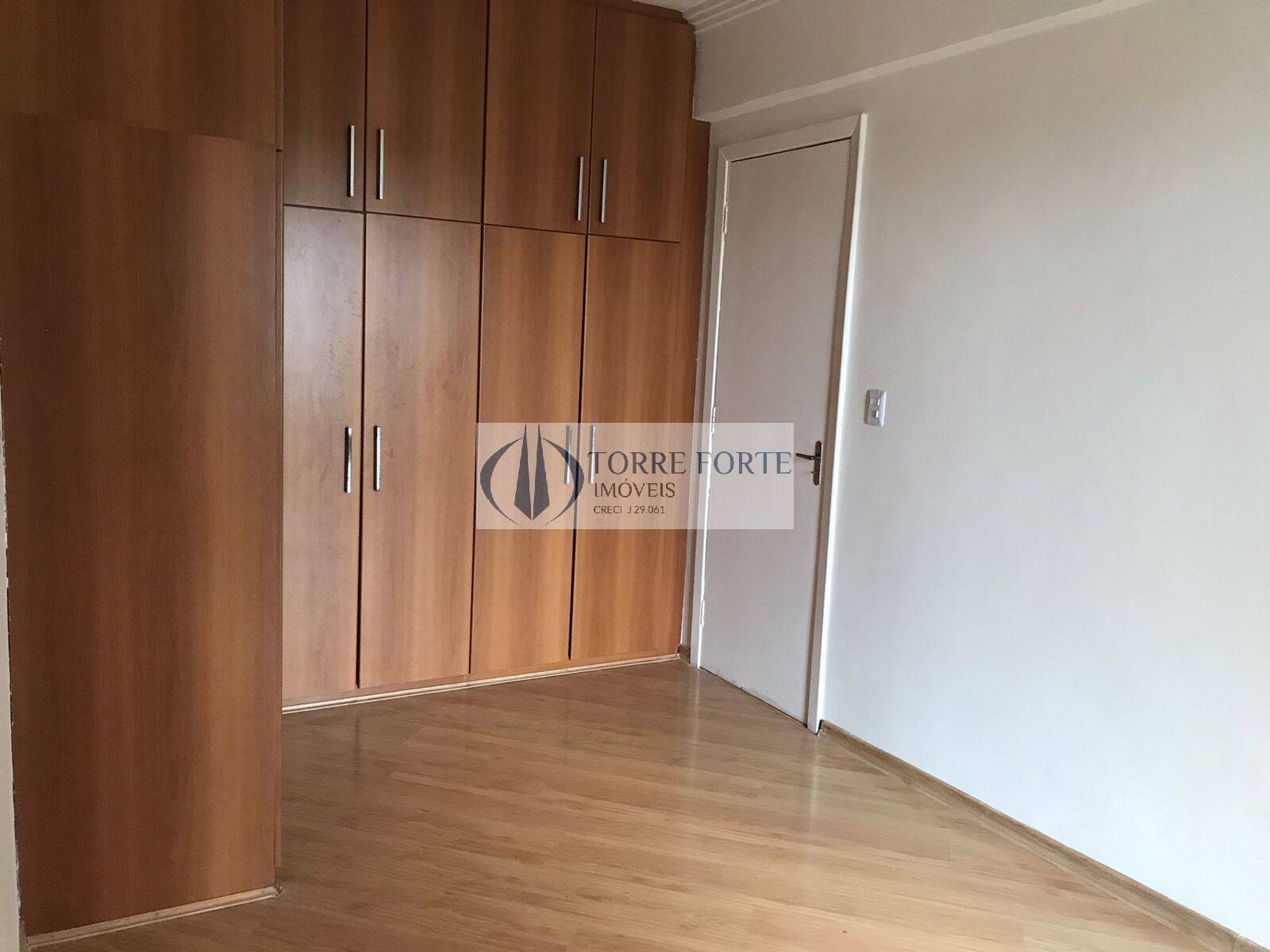 Apartamento à venda com 3 quartos, 80m² - Foto 11