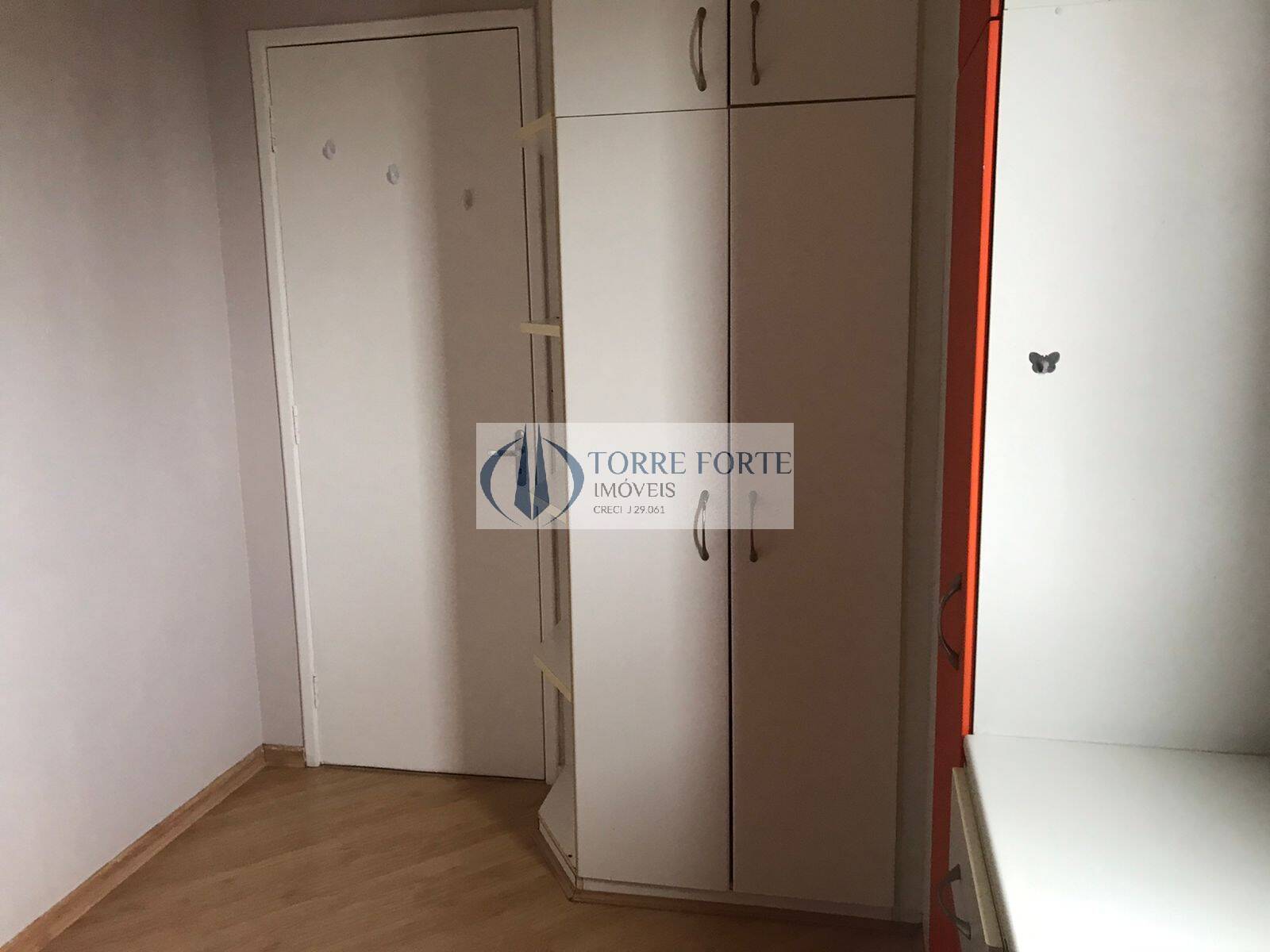 Apartamento à venda com 3 quartos, 80m² - Foto 17