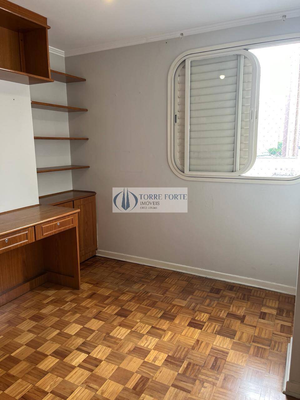 Apartamento à venda com 3 quartos, 82m² - Foto 4