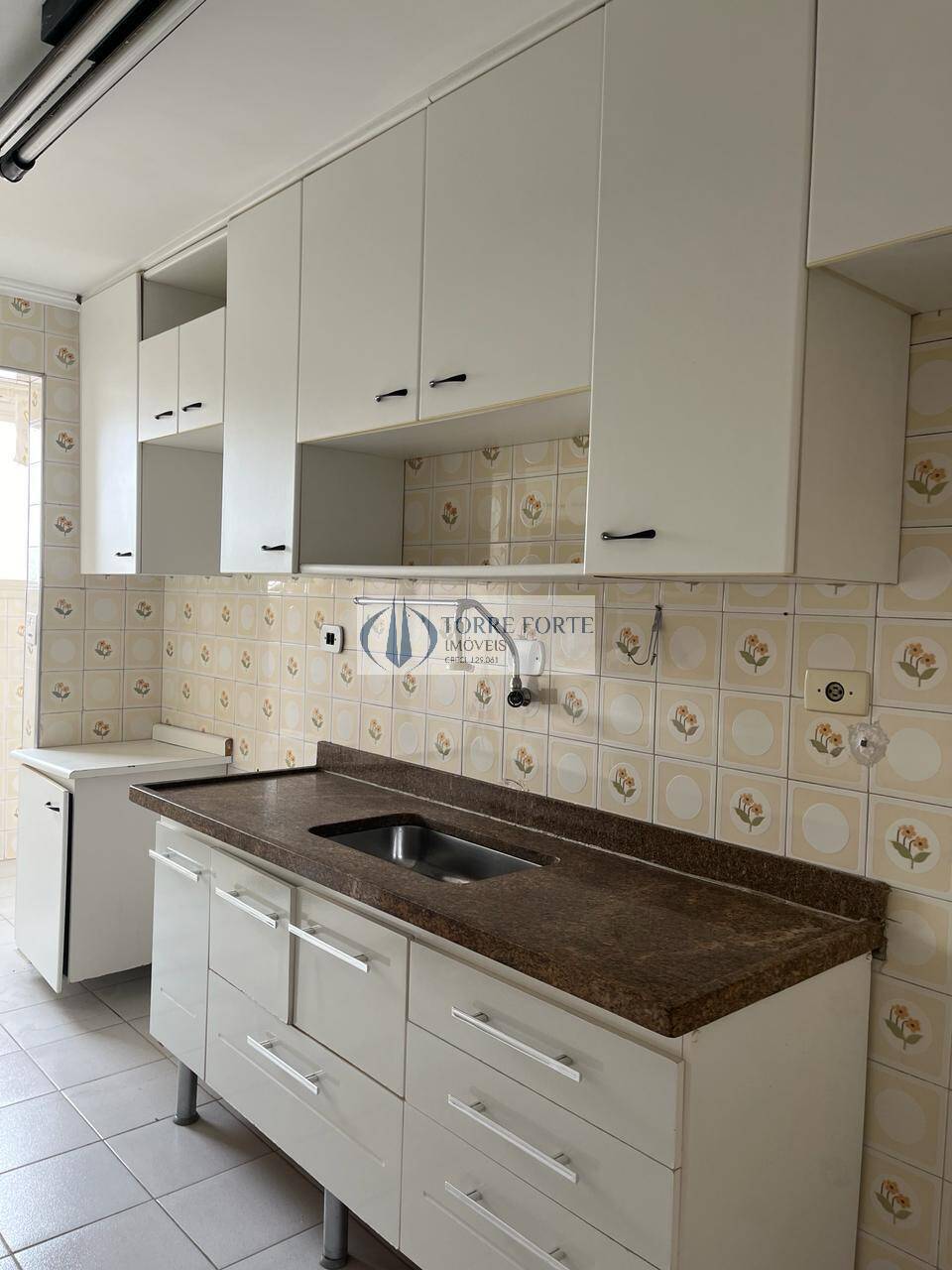 Apartamento à venda com 3 quartos, 82m² - Foto 11