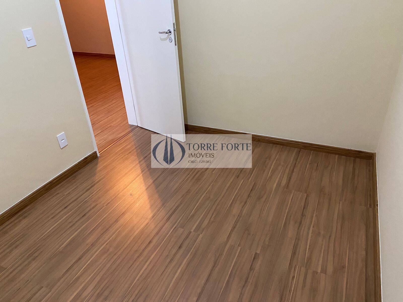 Apartamento à venda com 2 quartos, 42m² - Foto 12