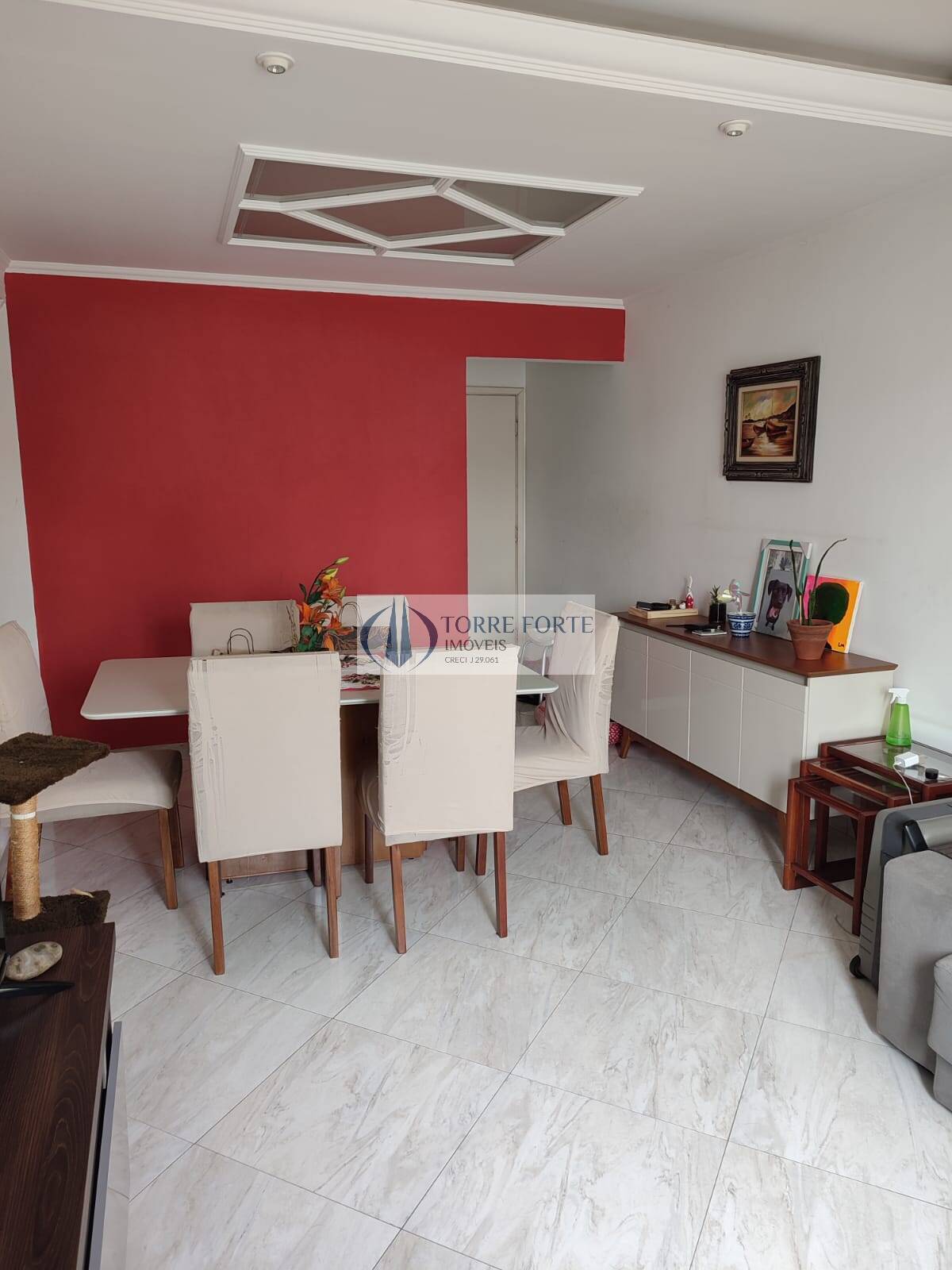 Apartamento à venda com 3 quartos, 81m² - Foto 1