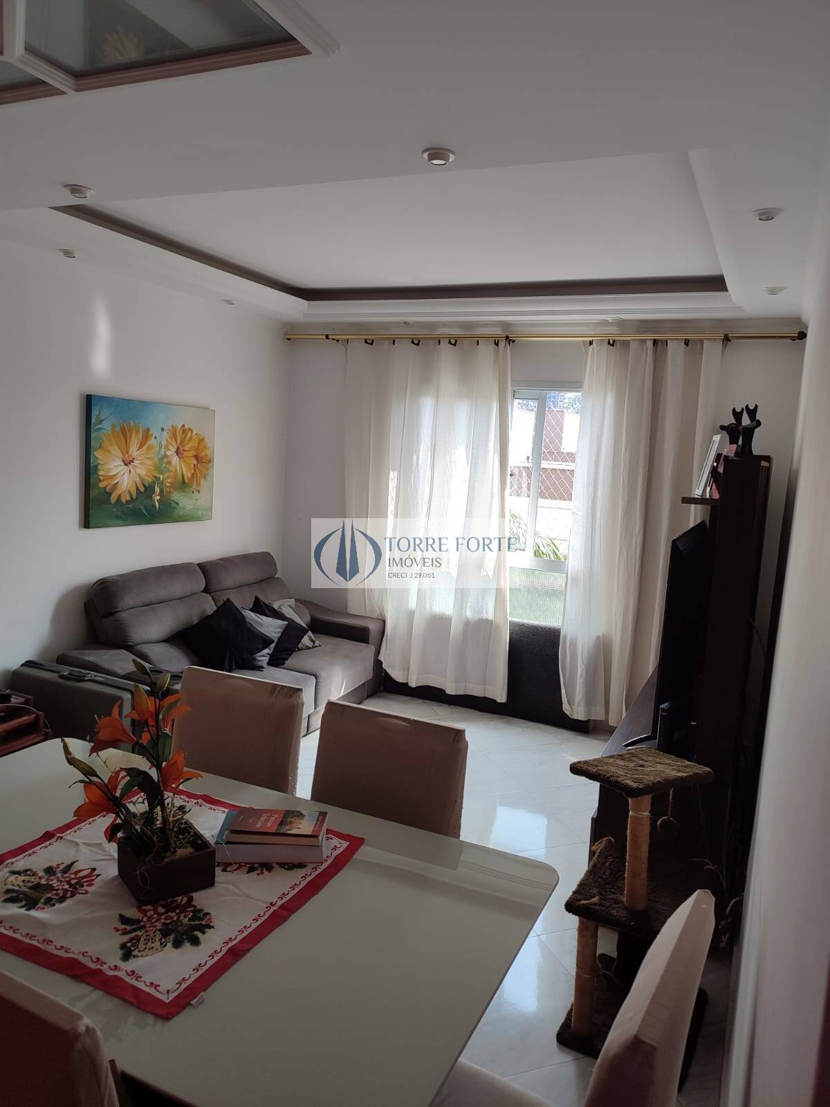 Apartamento à venda com 3 quartos, 81m² - Foto 2