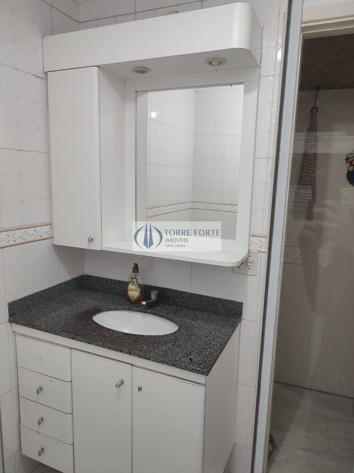 Apartamento à venda com 3 quartos, 81m² - Foto 6