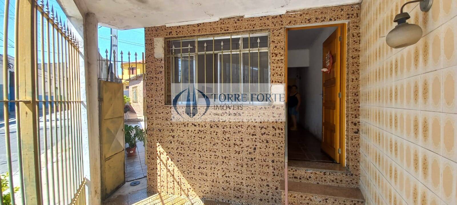 Casa à venda com 2 quartos, 84m² - Foto 4